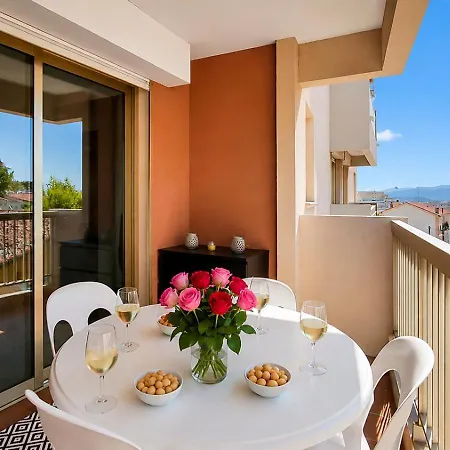 Elegant T2 Avec Balcon, Parking Et Climatisation Saint-Raphaël
