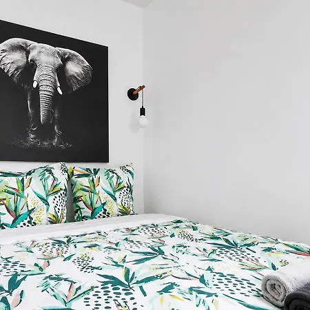 Lejlighed Elegant T2 Avec Balcon, Parking Et Climatisation